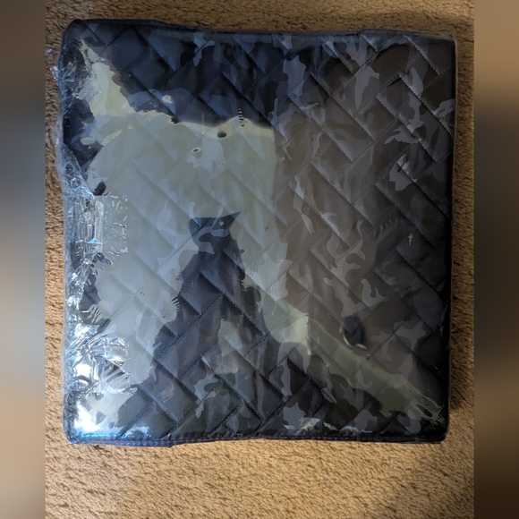 NWT - LUG HITCH HOME - CAMO NAVY - Picture 3 of 4